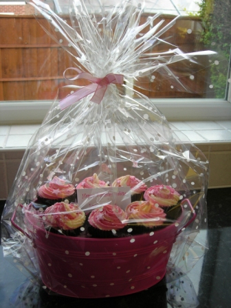 Cupcake basket